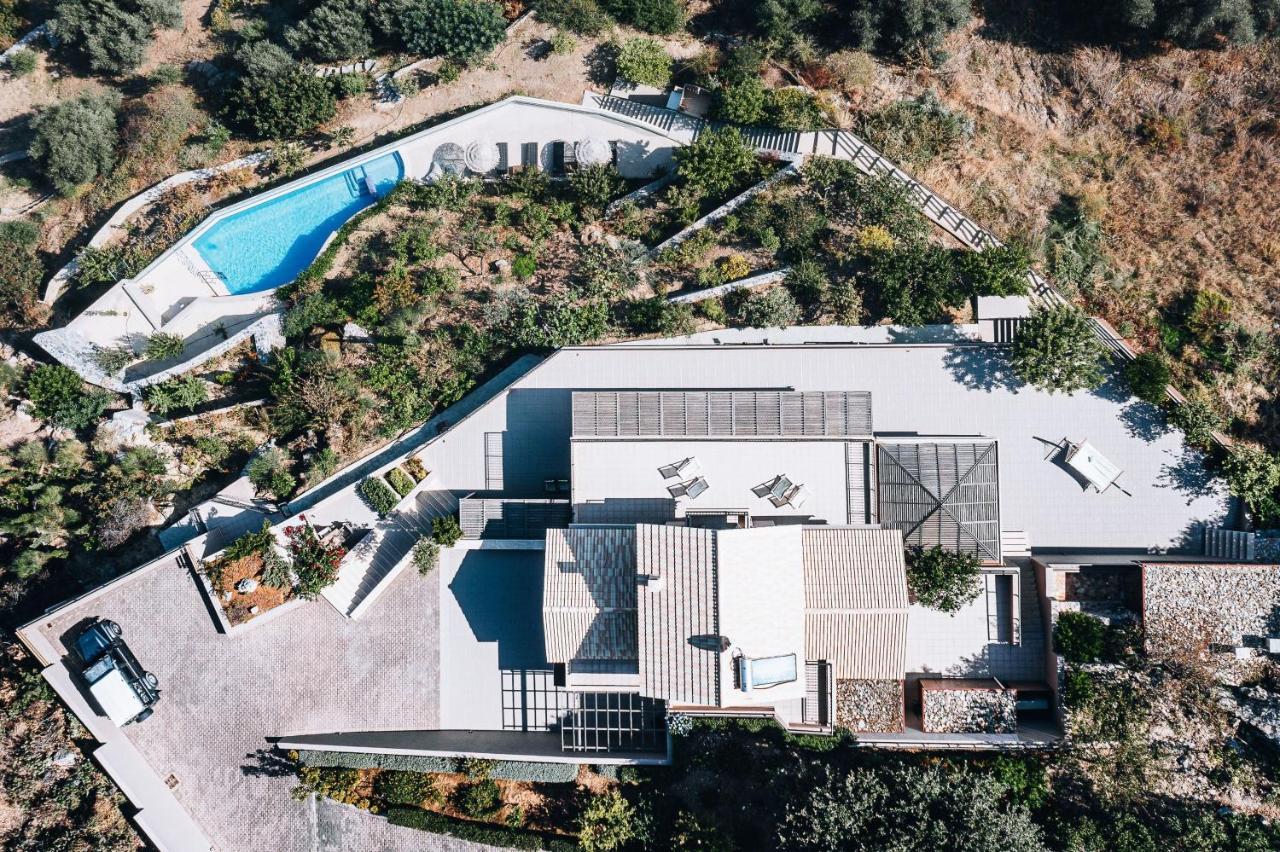 Villa Omikron Rodhia  Ngoại thất bức ảnh